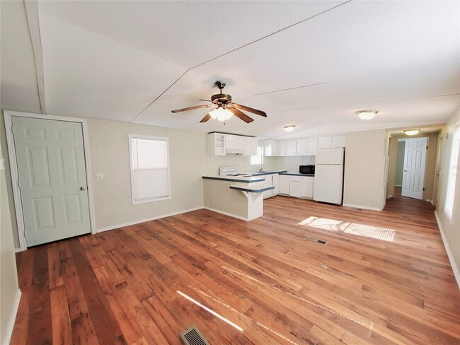 Building Photo - 401 S Woodson St