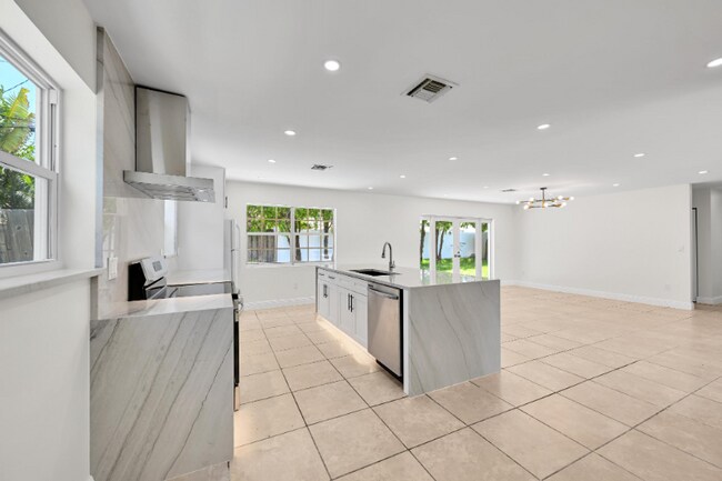 Foto del edificio - 5270 NE 18th Ave