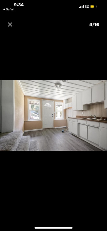Foto del edificio - 5640 Farrow Ave