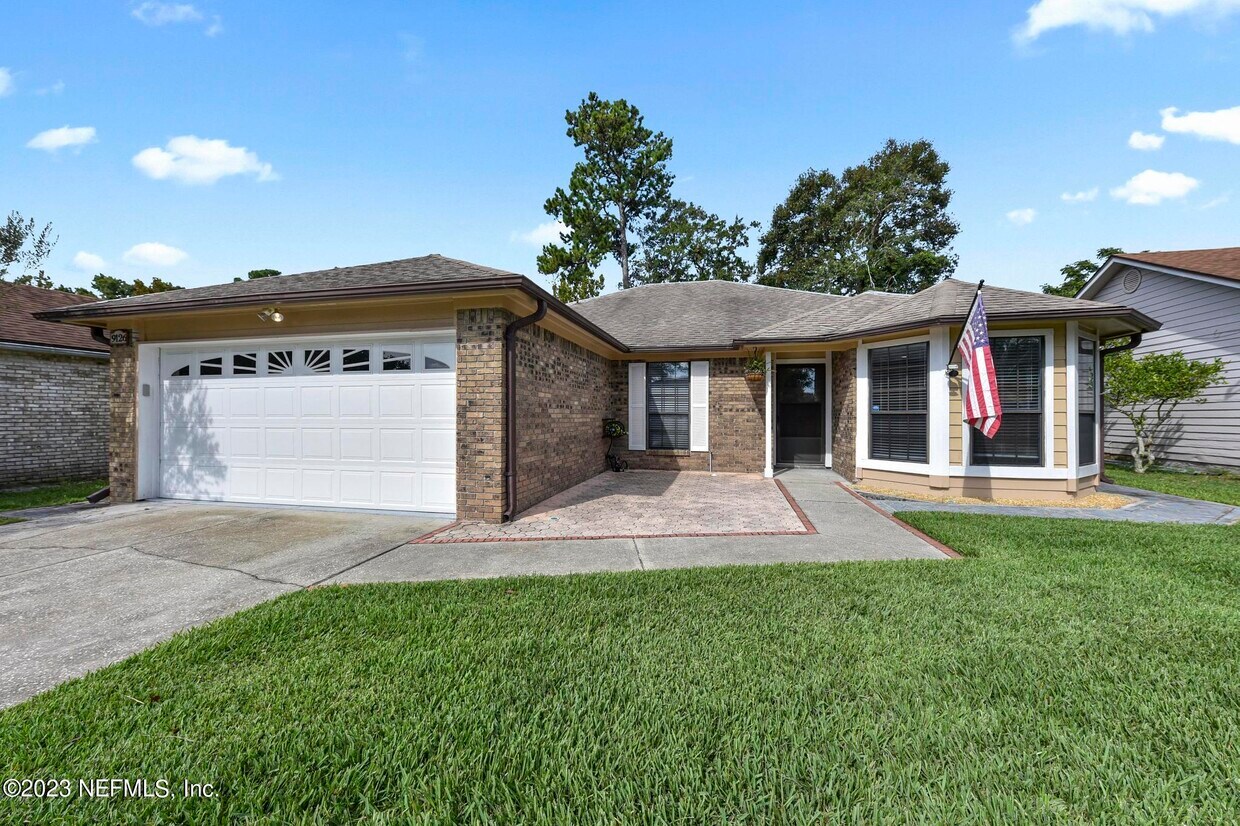 Primary Photo - 9126 Trevi Cir W