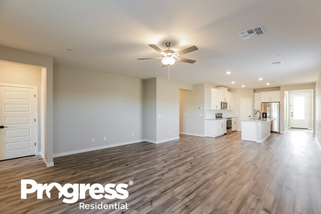 Building Photo - 11492 W Camden Dr