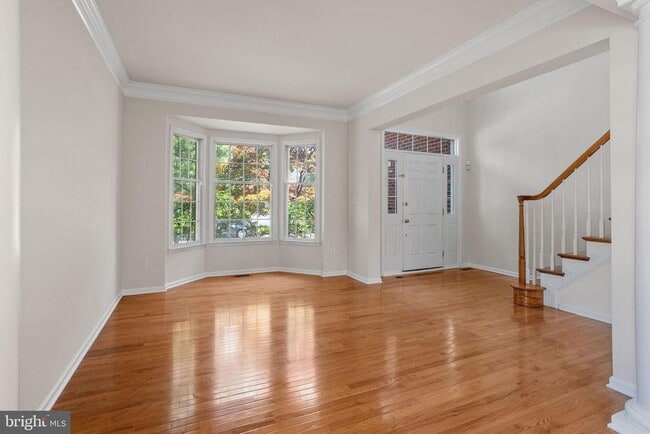 Building Photo - 50 Greylynne Dr