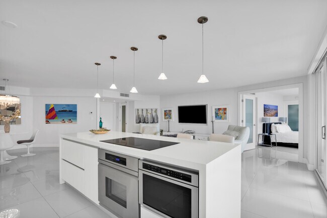 Building Photo - 500 S Ocean Blvd