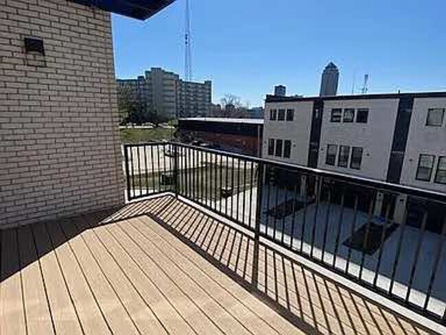 Foto del edificio - 1345 Keosauqua Way