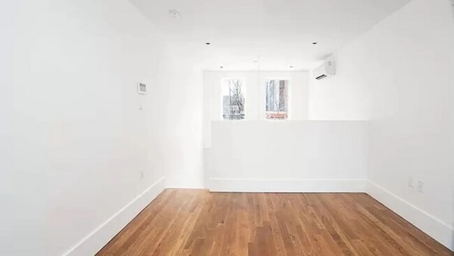 Foto del edificio - 241 Ralph Ave