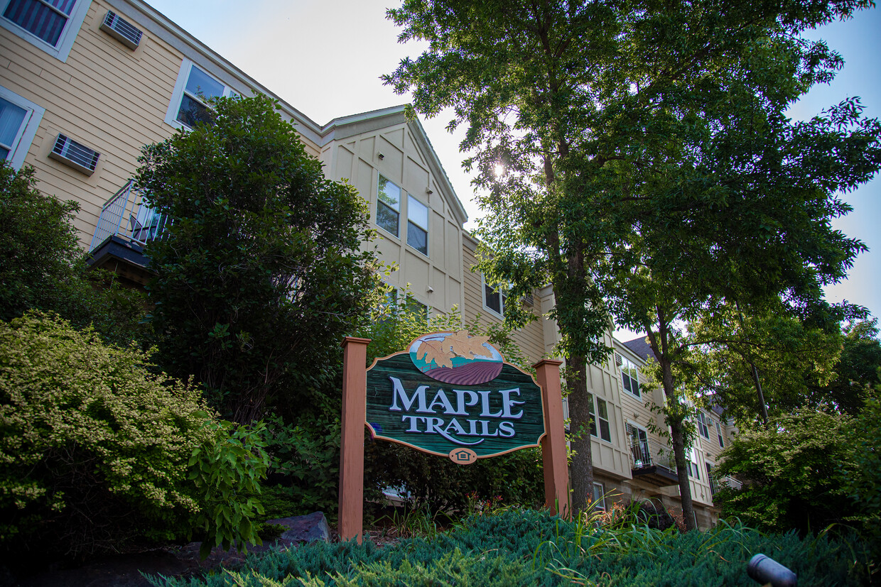 Primary Photo - Maple Trails Apartments