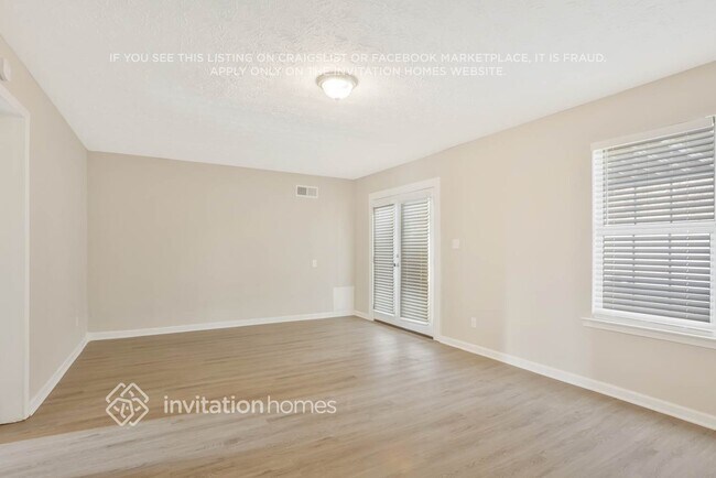 Foto del edificio - 655 Durham Ridge Dr NW