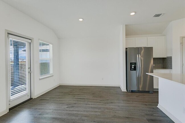 Foto del edificio - 115 Sweetwater Crk Ln