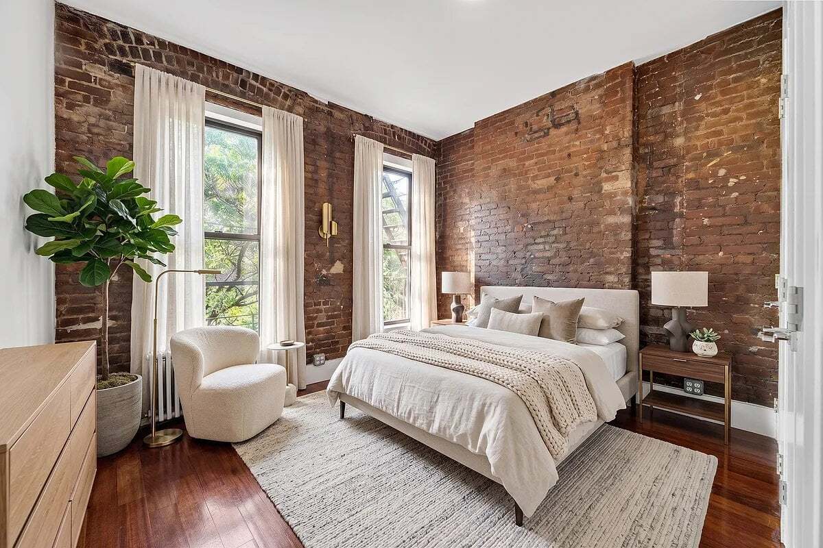 Building Photo - 7 Carmine St