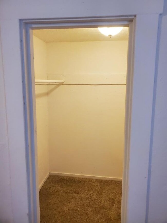 Building Photo - Fully Remodeled 2 Bedroom plus den House A...