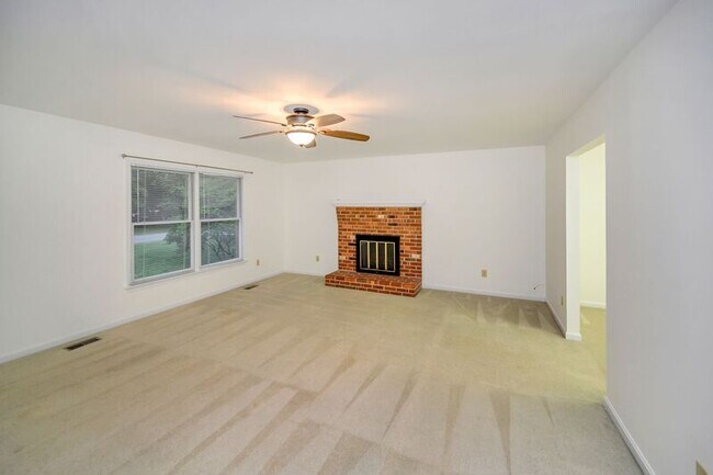 Building Photo - 3914 Doran Rd