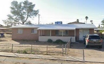 Primary Photo - 233 W Hatfield St