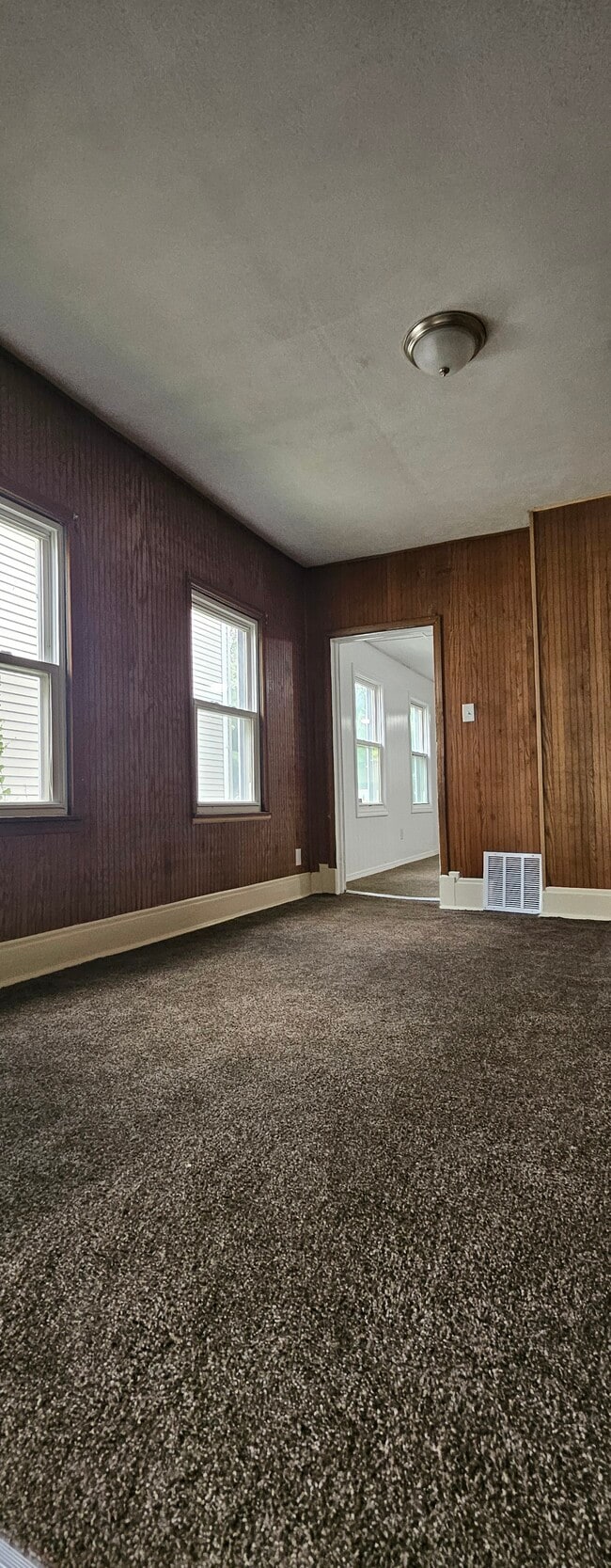 Foto del edificio - 3605 E 76th St