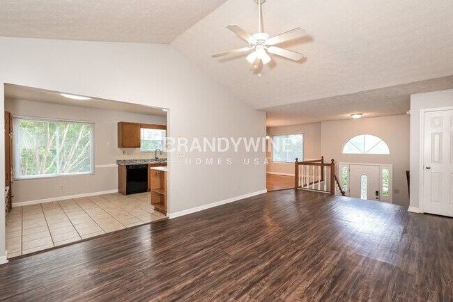 Foto del edificio - 630 Fern Terrace SE