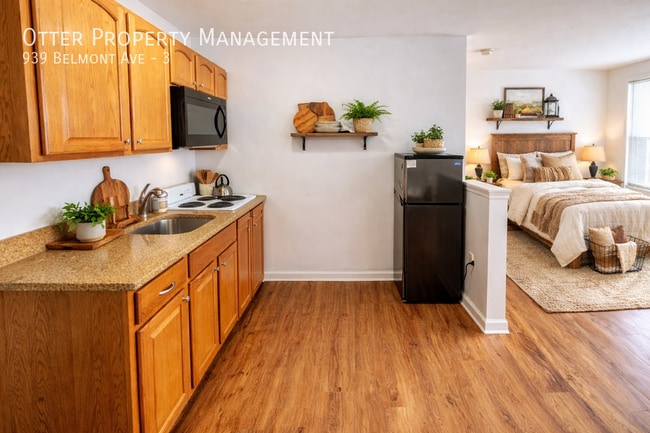 Photo - 939 Belmont Ave Apartment