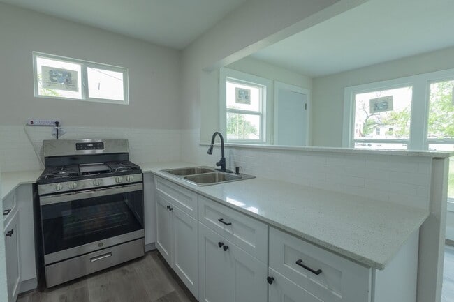 Building Photo - 1714 Ethel Ave