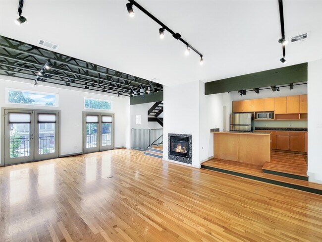 Foto del edificio - 321 E 20th St