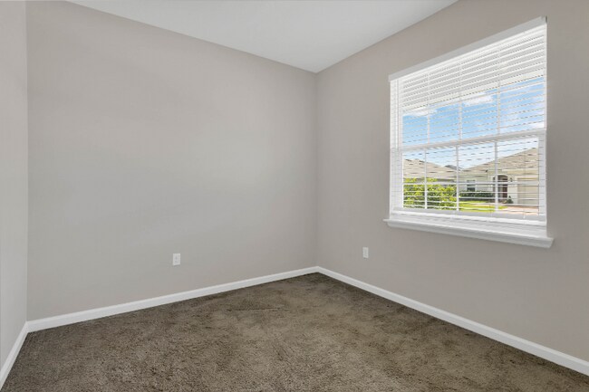 Foto del edificio - 3751 Watercliff Cir