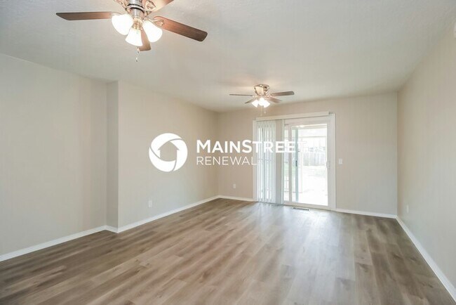 Foto del edificio - 4 Bedroom Pet-Friendly Home in OKLAHOMA CI...
