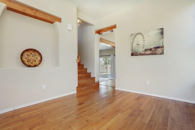 Foto del edificio - 6215 Goldfield Pl NE