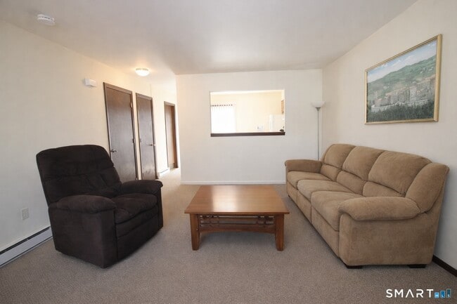 Building Photo - 34 James St