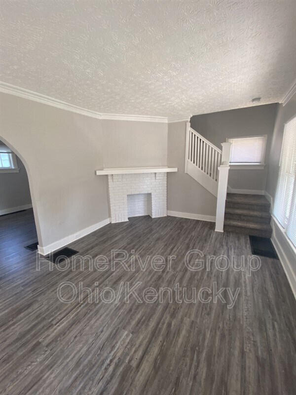 Building Photo - 1319 Highland Ave