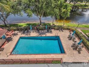 Building Photo - 2105 Lavers Cir