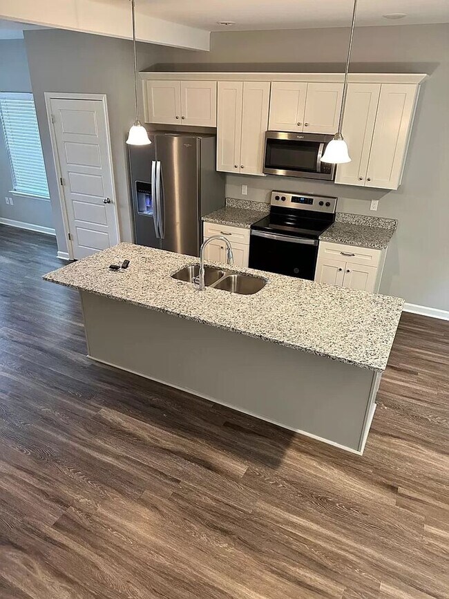 Building Photo - 4 bedroom 2.5 bathroom in Atoka built in 2023