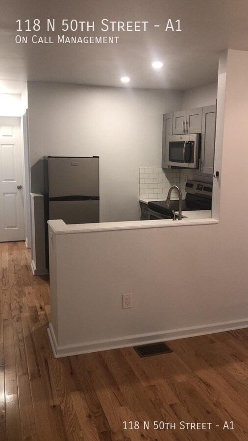 Foto del edificio - 118-120 N 50th St