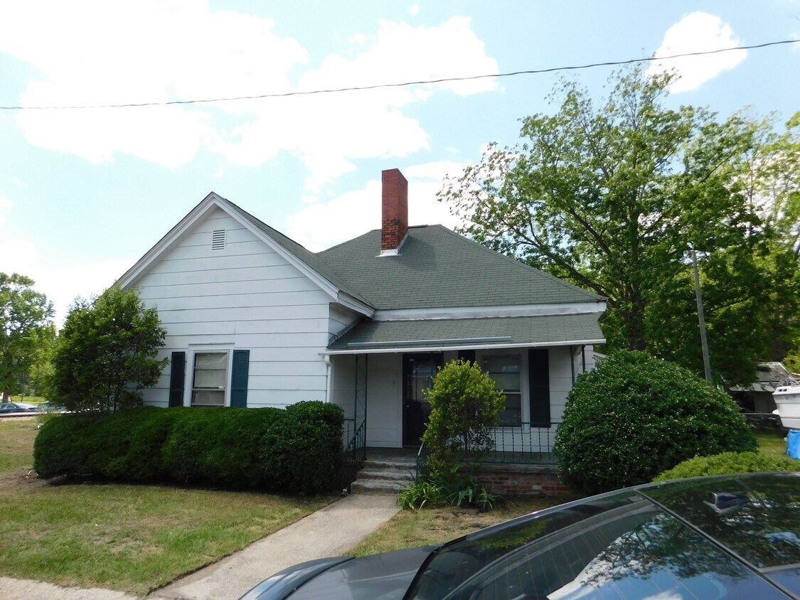 Primary Photo - 11 Second Street EAST Laurinburg, NC 28352