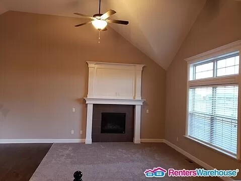 Foto del edificio - 4 Bed 3 Bath In Raymore For Rent! Availabl...