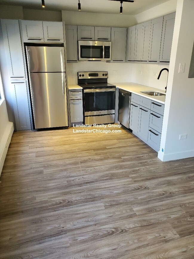 Foto del edificio - 5815 N Sheridan Rd