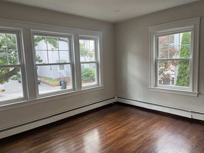 Foto del edificio - 12 Meadow St