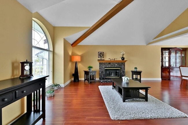 Building Photo - 32186 Elkford Dr