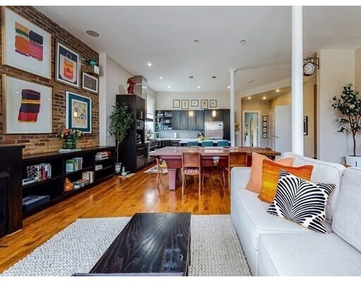 Foto del edificio - 809 E 4th St