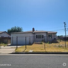 Building Photo - 44221 Foxton Ave