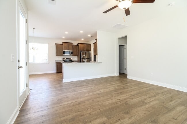 Building Photo - 209 Bosa Ln