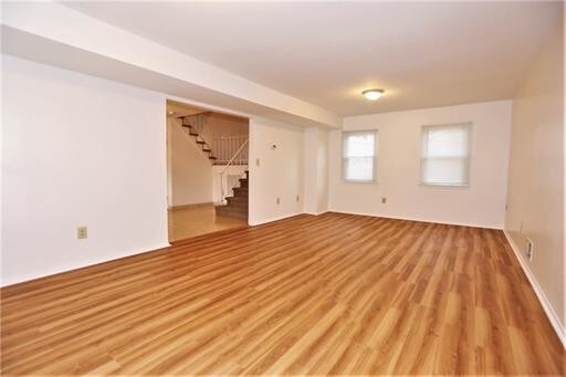 Foto del edificio - 143 Parker Rd