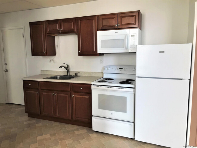 48 First Street Unit A, Waterford, NY 12188 - Room for Rent in ...