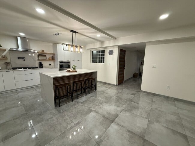 Building Photo - 5912 Harvest Hill Rd