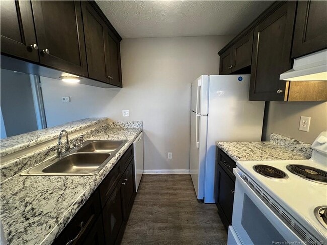 Building Photo - 1429 Ireland Dr