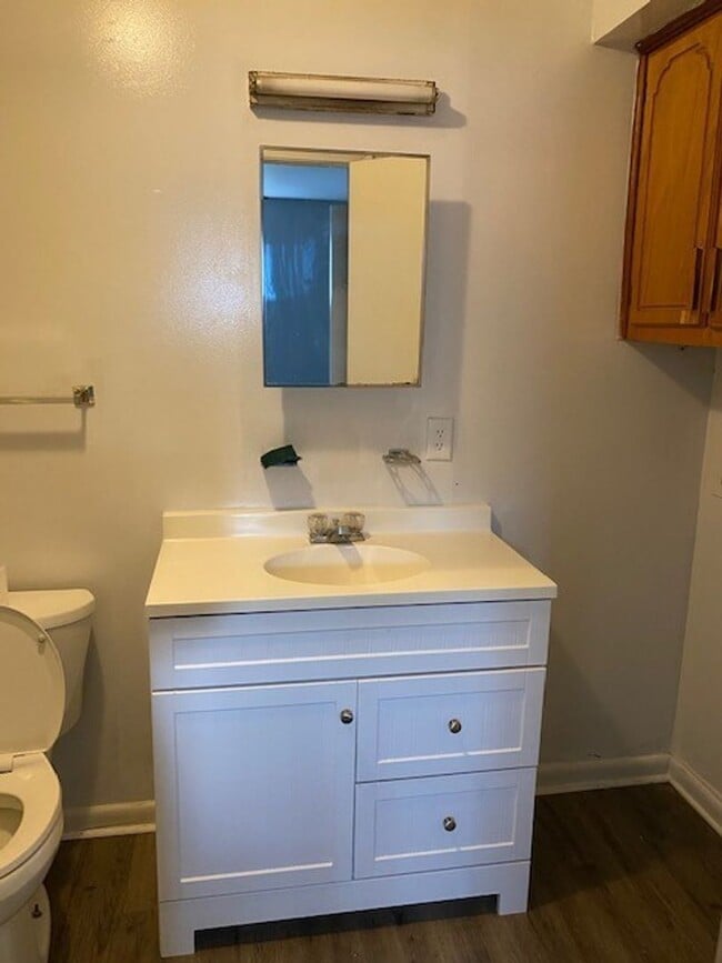 Foto del edificio - 1089 Green Tee Rd