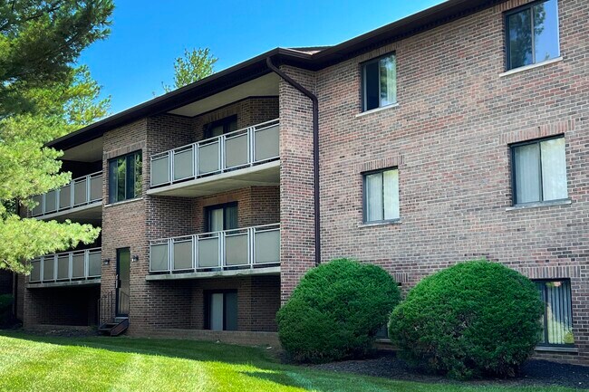 Foto del edificio - Colonial Village