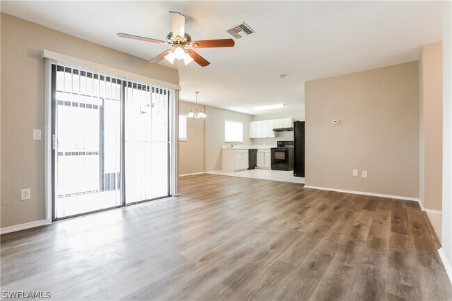 Foto del edificio - 7509 Mesa St