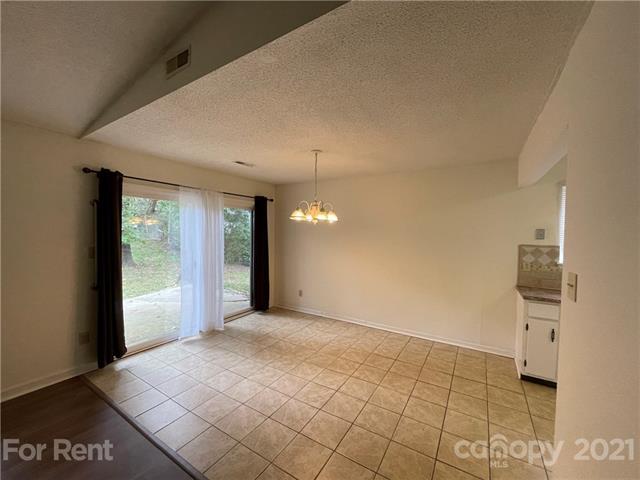 Building Photo - 6414 Woodbridge Rd