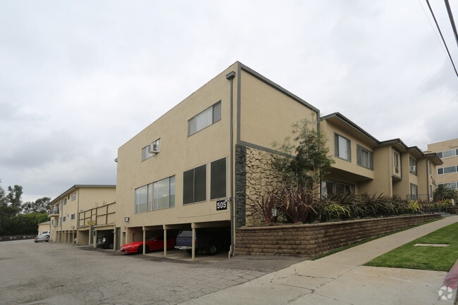 Building Photo - 505 S Barrington Ave
