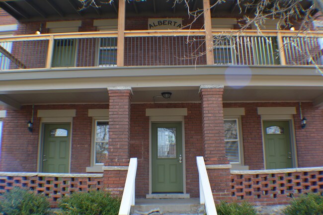 Foto del edificio - ALBERTA OFF BROADWAY