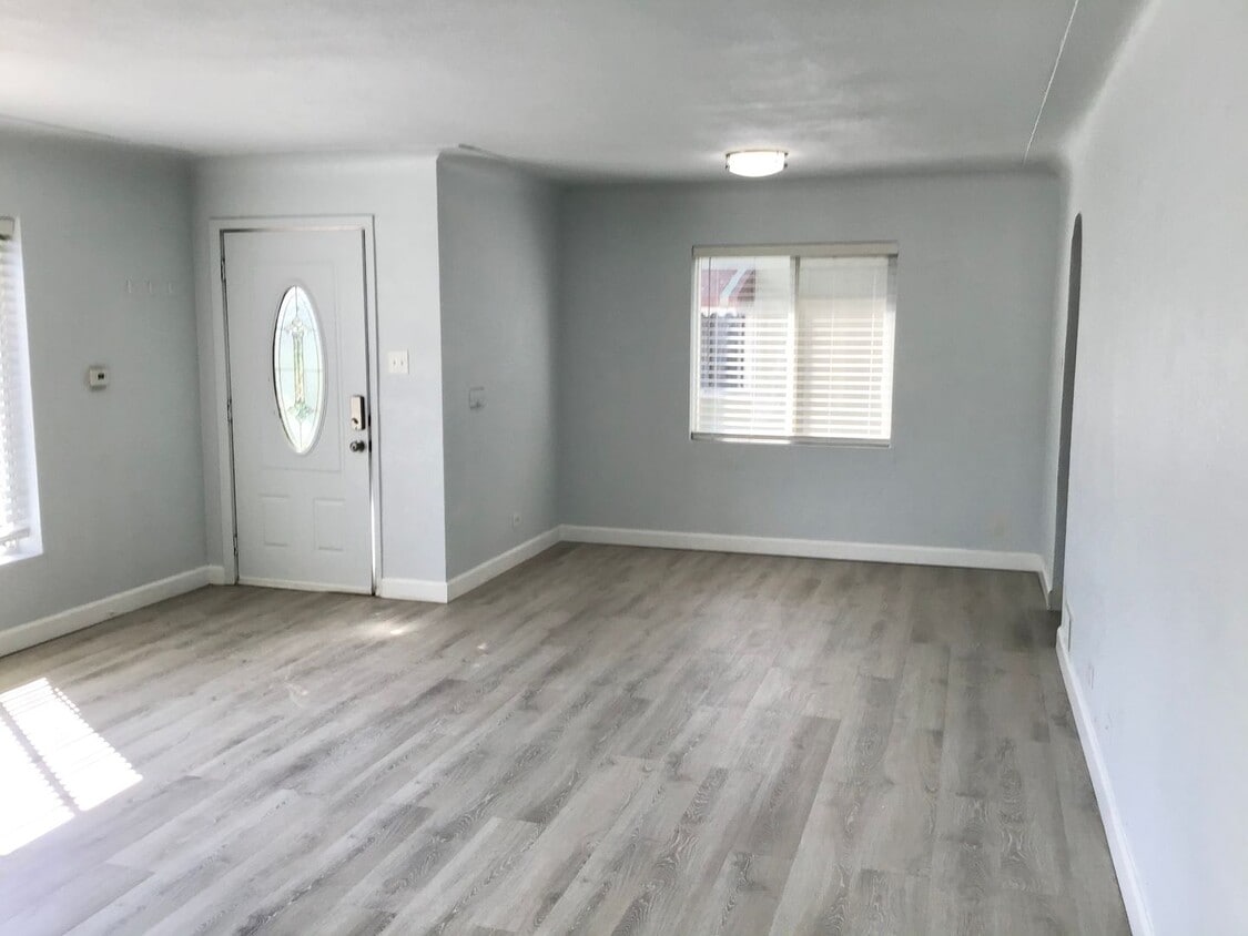 Photo - 921 Xavier St (Denver, CO)