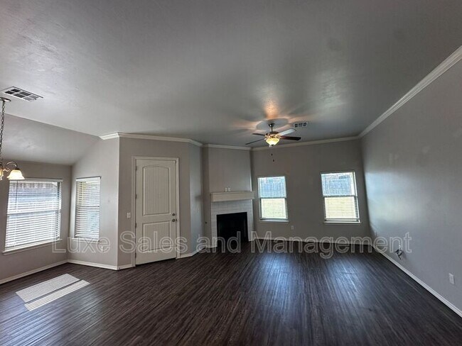 Foto del edificio - 2316 Alta Vista Ln