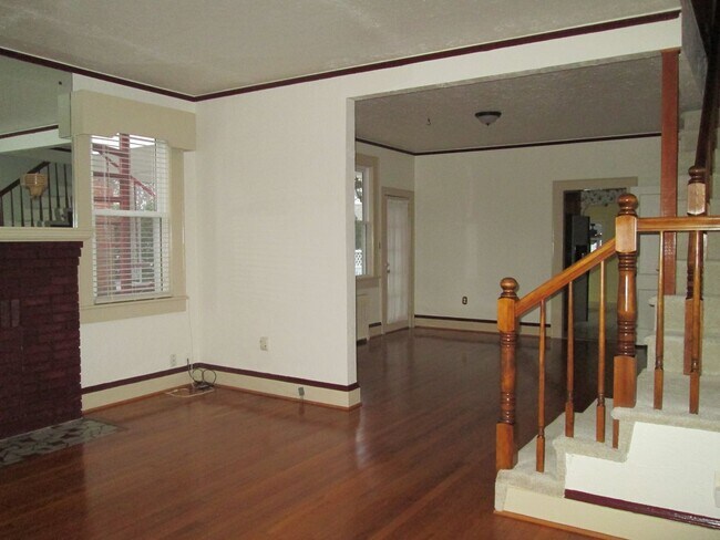 Building Photo - Granby Park